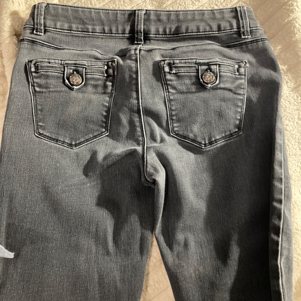 Jeans - Picture 2 of 3